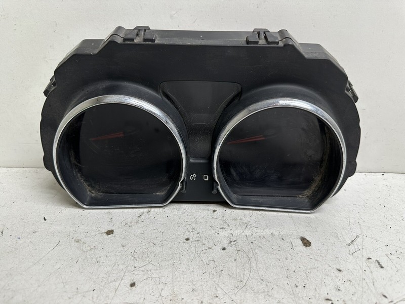 2012 Nissan Versa SL SV SDN cluster speedometer tach gauges instrument panel oem