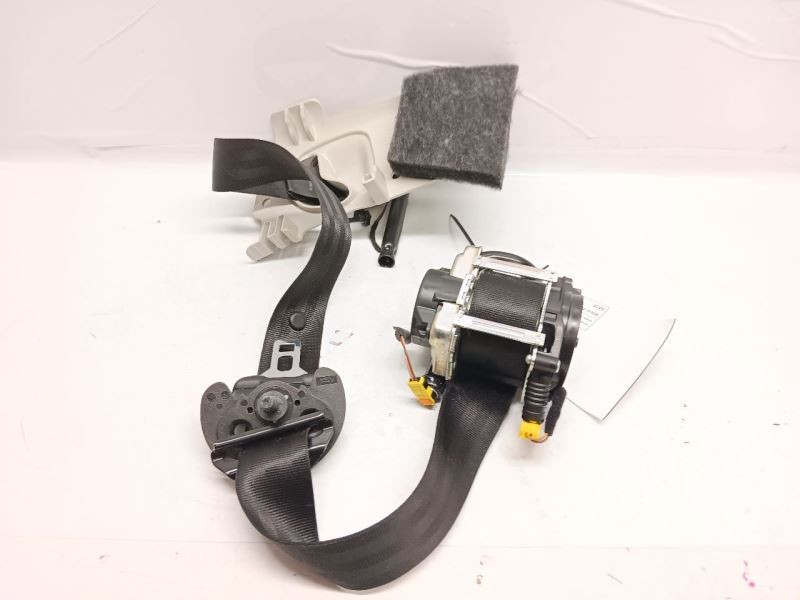 16-20 Jaguar XE XF Right Front Seat Belt Black T2H16151