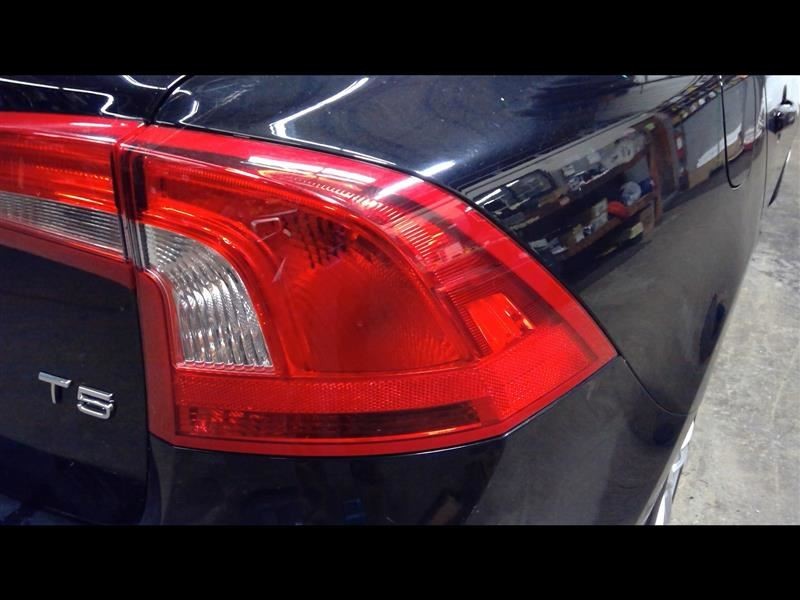 Passenger Tail Light Quarter Panel Mounted VIN Y Fits 14-18 VOLVO S60 781309