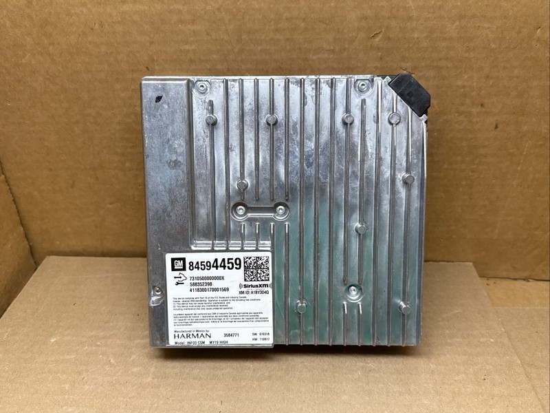 2019 Equinox Camaro Blazer XT4 Radio Receiver OEM 84594459