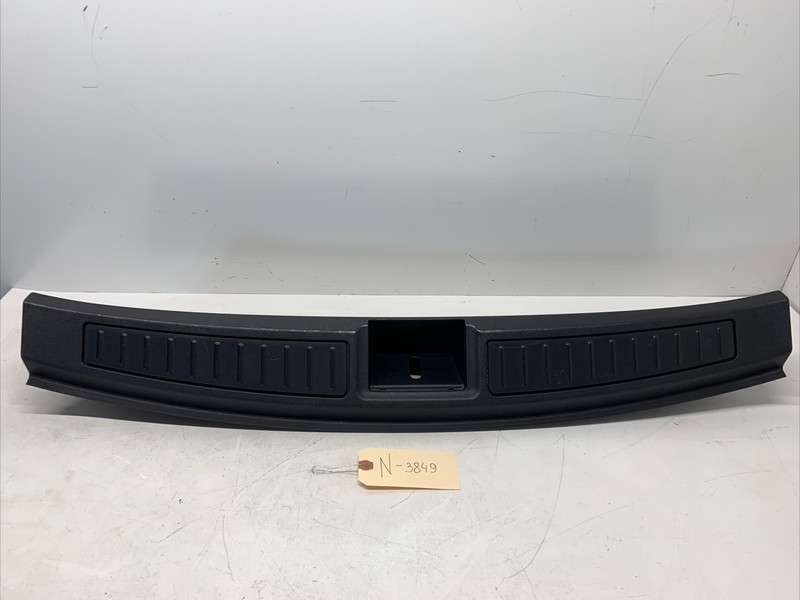 TESLA MODEL S TRUNK SILL REAR TRUNK LATCH COVER 1010824-00-C N-3849 M5