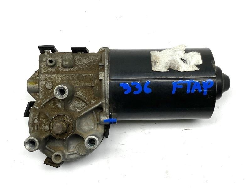 Windshield Wiper Motor Thru VIN 049999 Fits 1999-2001 Volkswagen Passat 77668