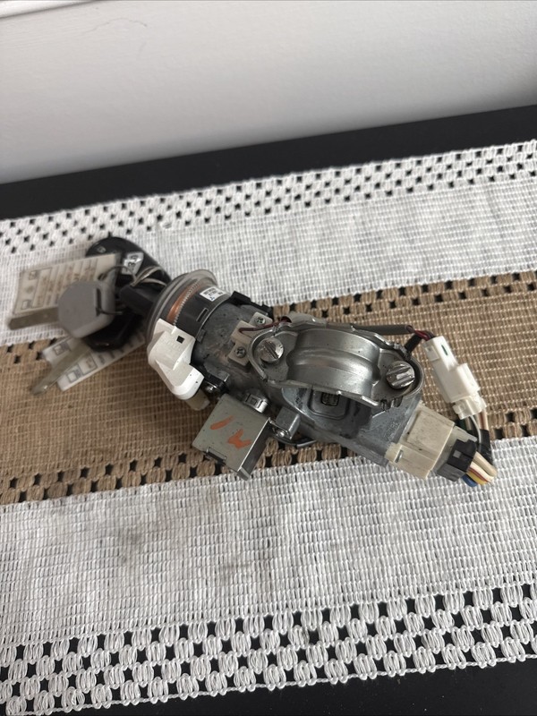 Ignition Switch Fits 09-10 FORESTER WITH KEY AND KEY FOB OEM