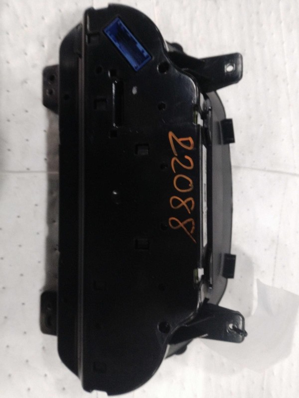 2017 Chevrolet Suburban 1500 Speedometer Gauge OEM White 147K Miles NJ25-22088