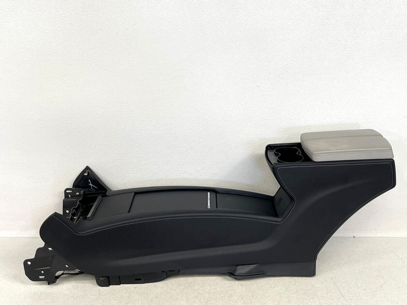 ⭐2016-2020 TESLA MODEL S CENTER CONSOLE STORAGE COMPARTMENT W/ GRAY OEM LOT2TP