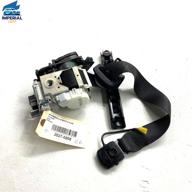 2010-2013 Mercedes W221 S550 Front Right Passenger Seat Belt Retractor Black OEM