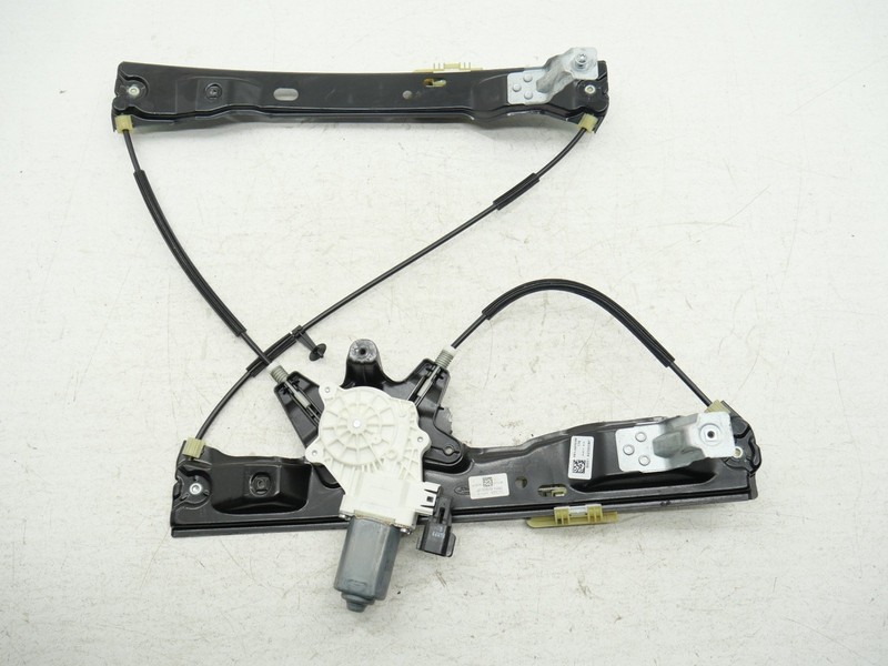 2016-2018 Ford Focus RS Right Front Window Regulator Motor Assembly RH BM5Z-5423