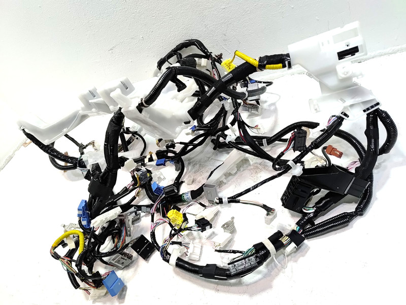 2020 TOYOTA RAV4 2.5 XLE INSTRUMENT PANEL WIRING HARNESS PAN OEM