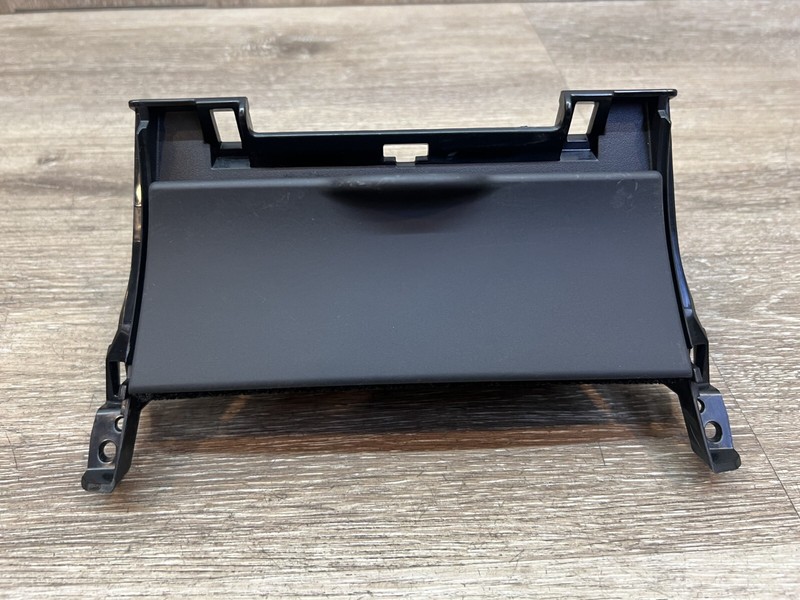 2009-2013 Toyota Corolla Cinzeiro Painel OEM 55440- 02240
