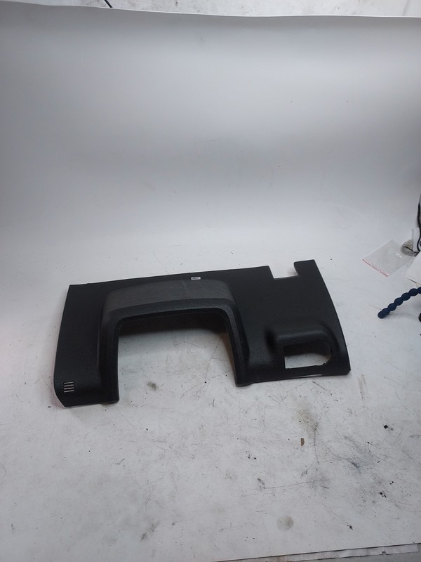 2007-2017 Chevy Traverse Instrument Panel Knee Bolster Used 22938739 OEM black