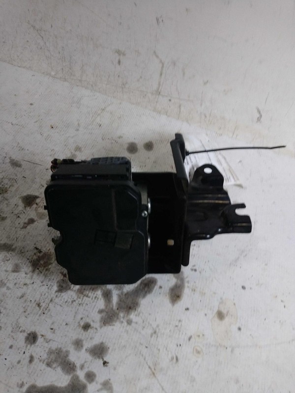 Used ABS Pump and Motor Assembly fits: 2019 Infiniti QX60 assembly 3.5L 6 cylind