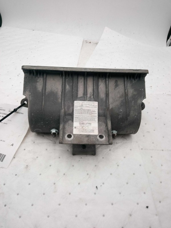 2005 Dodge Caravan OEM Instrument Panel Air Bag - White, 133K Miles, Used