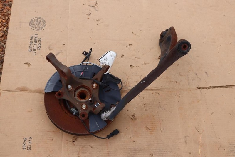 2018-2023 HYUNDAI KONA 1.6L AWD FRONT RIGHT KNUCKLE SPINDLE HUB CONTROL ARM OEM