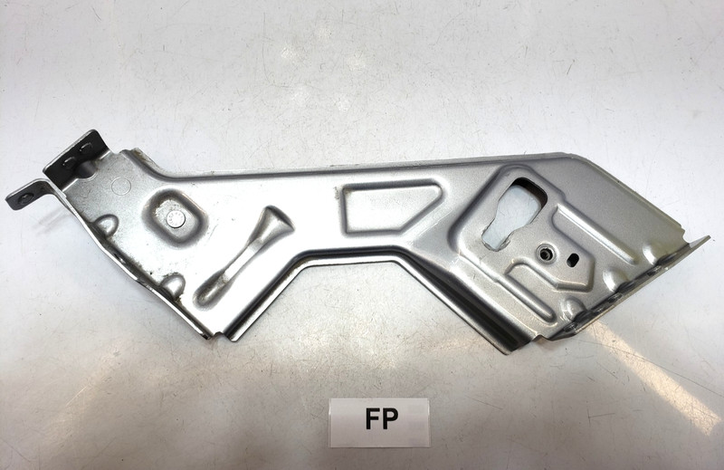 ✅ 20-24 OEM Porsche Carrera 911 992 Front Left Driver Side Fender Mount Bracket
