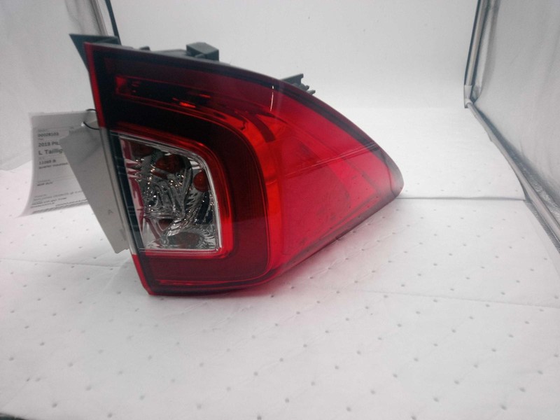 2019 Honda Pilot Left Tail Light Assembly - Black, Used, 106k Miles