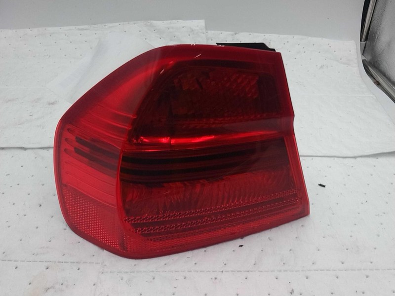 2006 BMW 325i Left Blue Tail Light Assembly OEM 334554, 177K Miles
