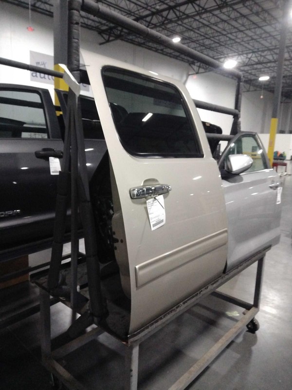 2014 Chevrolet Suburban 1500 Right Rear Door White OEM 342894 242K Miles
