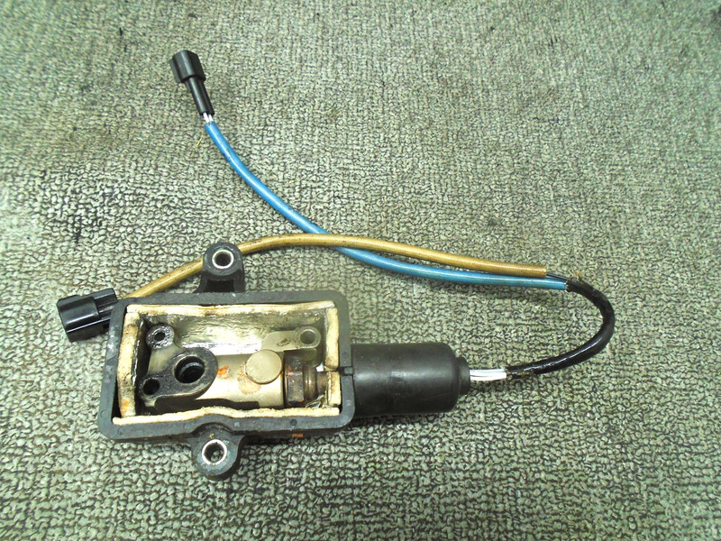 Yamaha 2001-2005 150 175 200 HP Outboards Oxygen Sensor w Holder 67H-8592A-01-00