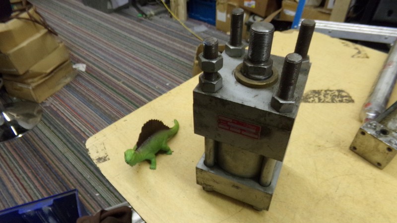 Milwaukee H12 3000PSI Bore: 3.25, Stroke: 1 Cylinder *Free Shipping*