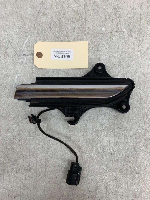 16-20 Tesla X Front Side Exterior Door Handle Outer LH 1035418-99-D 53105 B41