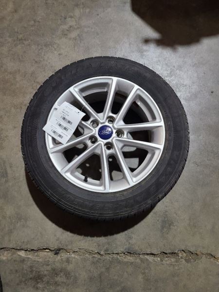 Wheel 16x7 Alloy 10 Spoke Painted Silver Fits 15-18 FOCUS 563760