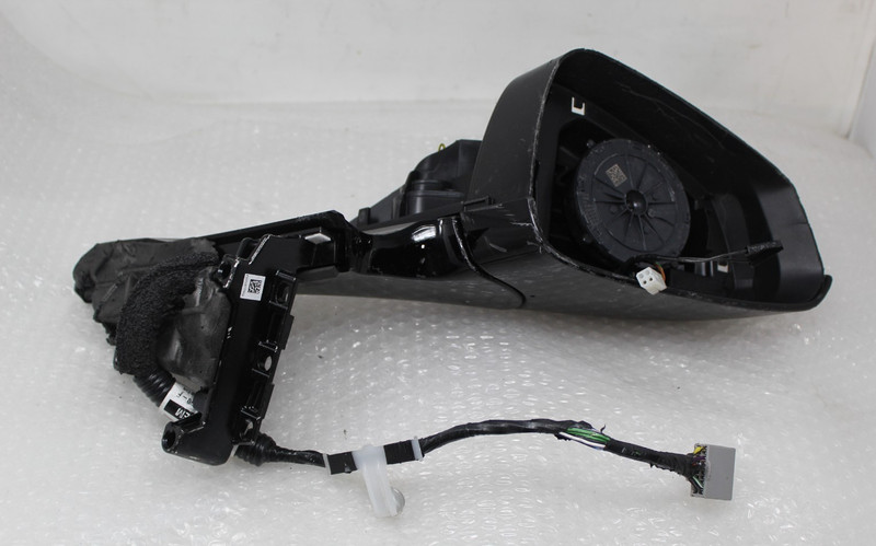 Genuine 2021-2023 TESLA MODEL S PLAID RIGHT REAR VIEW 1613820-00-F OEM / Note
