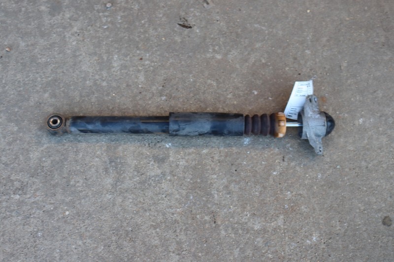 2012-2018 VOLKSWAGEN TIGUAN REAR RIGHT PASSENGER SIDE SHOCK STRUT ABSORBER OEM