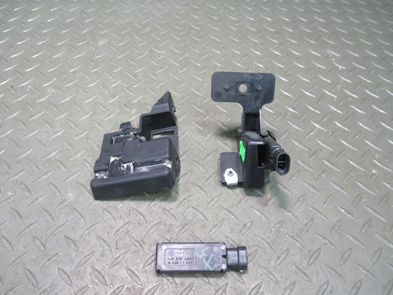 2004-2009 CADILLAC XLR KEYLESS ENTRY ANTENNA SENSOR SET OF 3