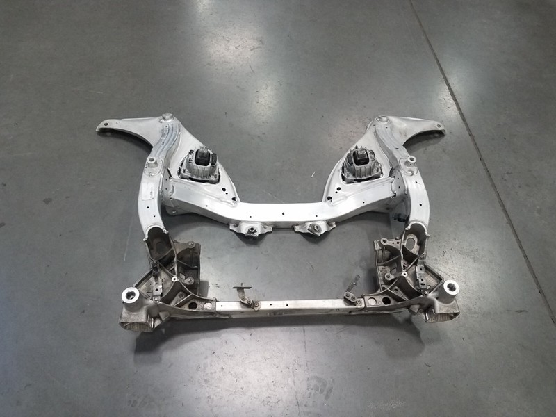 2013 BMW M5 F10 Front Subframe Crossmember Engine Cradle #6234 Q1