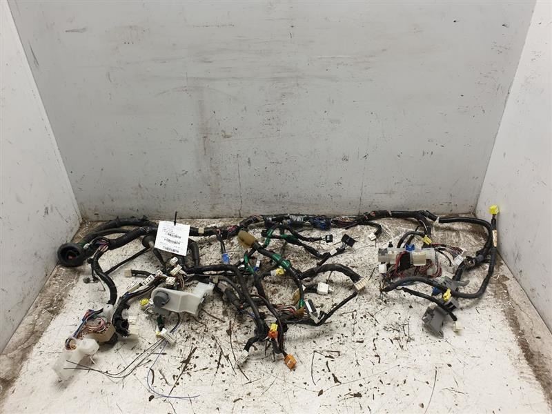 99 00 01 02 TOYOTA SOLARA SLE COUPE 2WD DASH WIRE HARNESS 82141-06371