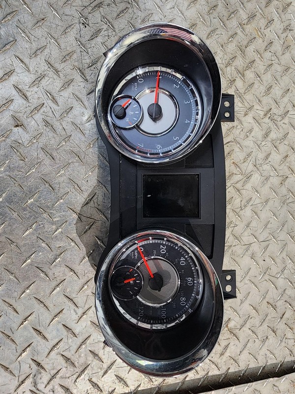 15 16 Chrysler Town & Country Speedometer Instrument Cluster 160k Miles