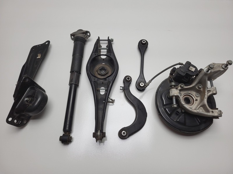 2021-2025 Audi Q3 Left Driver Rear Suspension Knee 2.0L AWD 47k Miles 5QF505435H