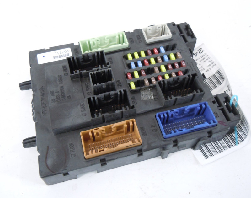 2017-2019 Ford Escape Cabin Relay Fuse Box OEM GV6T-14A073-JF