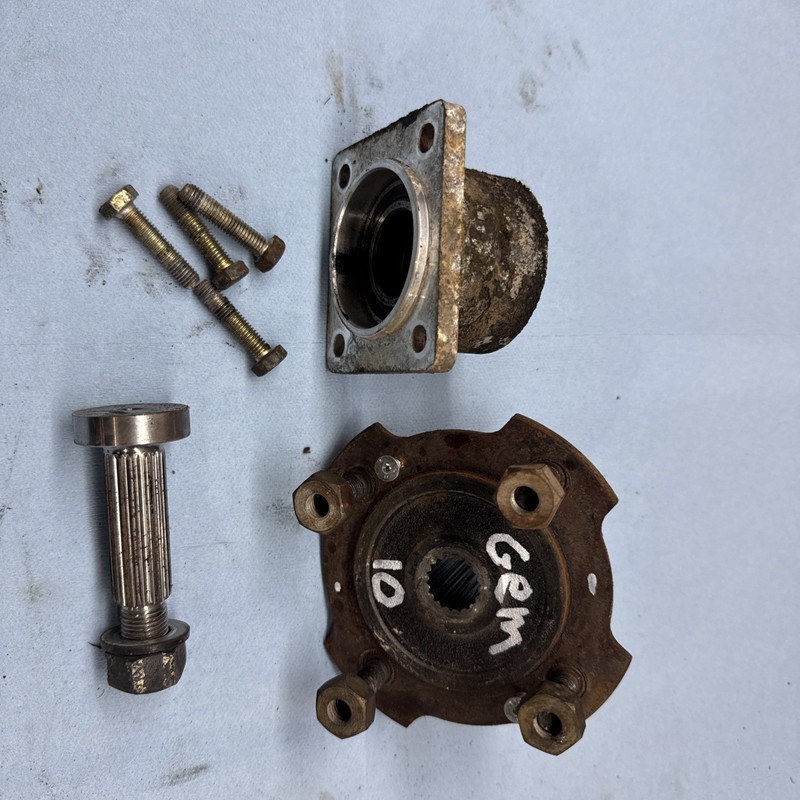 Polaris GEM Electric Golf Cart Rear Wheel Hub Bearings Spindle Wheel Studs 10
