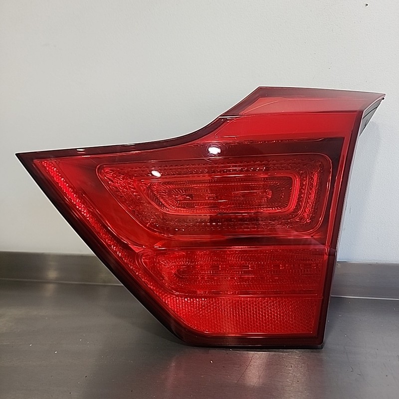 LH 15 KIA K900 LED Right TAIL LIGHT LAMP RH TRUNK MOUNT LIGHT OE 92404-3T010