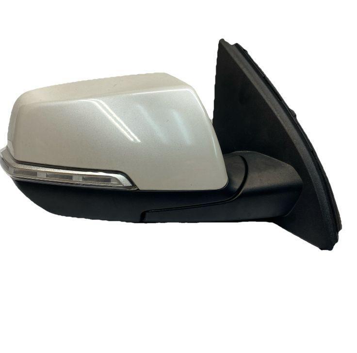 GMC Acadia door mirror 2020 2023 right side assy OEM 84579486 code WA140X white