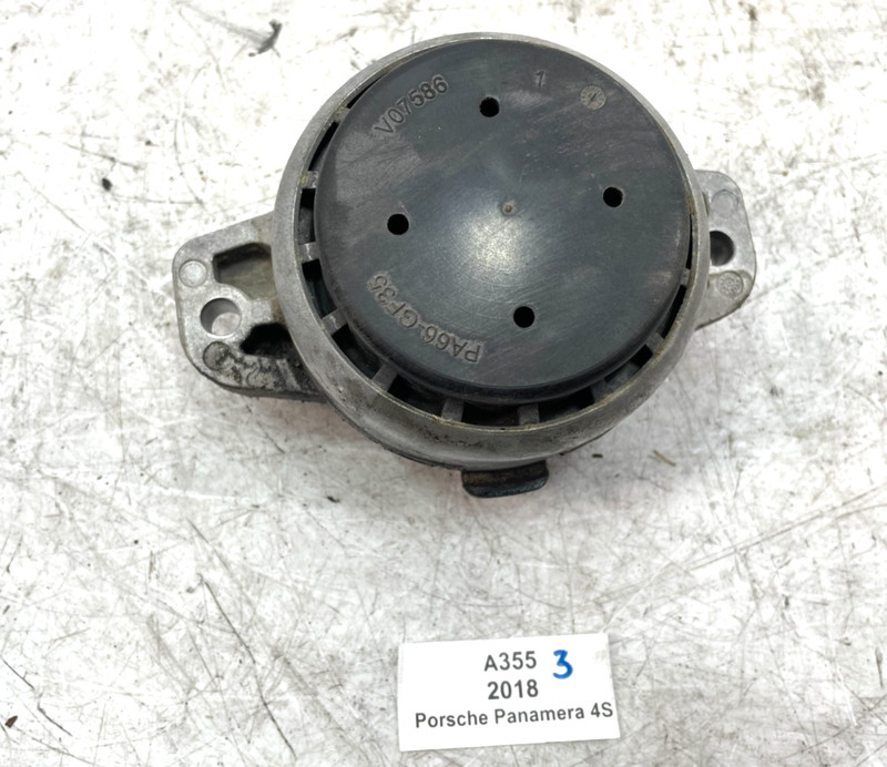 ✅ 17-23 OEM Porsche Panamera 4S 971 2.9L Front Right Engine Motor Mount Bracket