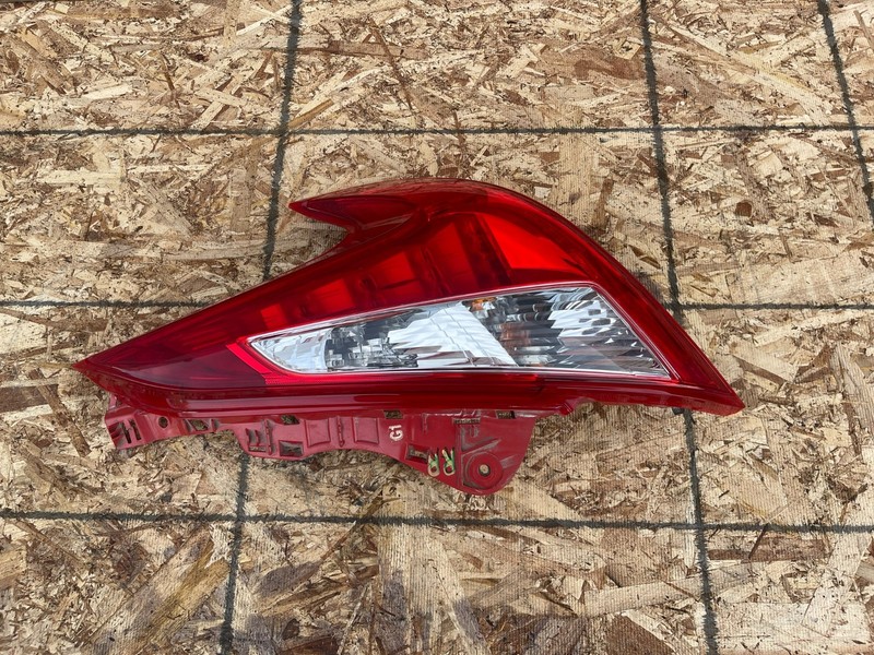 NISSAN 370Z 2009-2021 OEM RIGHT PASSENGER LED OUTER TAIL LIGHT LAMP ASSEMBLY