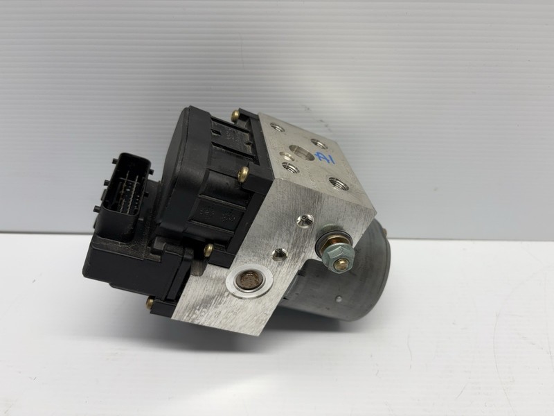 1998 1999 Porsche Boxster ABS Anti-Lock Brake Pump Control Module 99635575503
