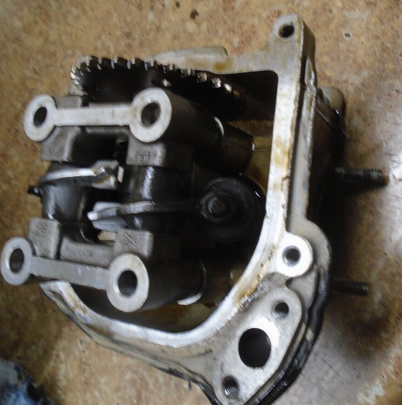 07 Scooter Unique Industrial Rocketa 50 CC Engine Cylinder Head Cam Shaft Valve