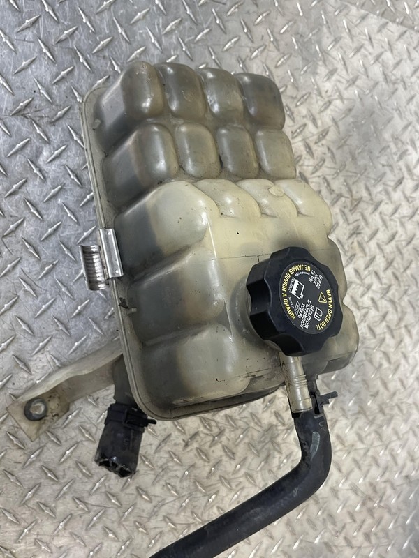 04-09 Hummer H2 Coolant Recovery Bottle Oem Tested