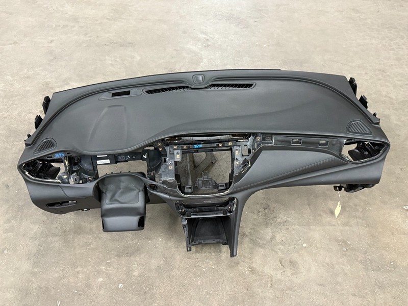 ⭐2020-2025 BUICK ENCORE GX FRONT DASHBOARD INSTRUMENT PANEL COVER OEM LOT2695