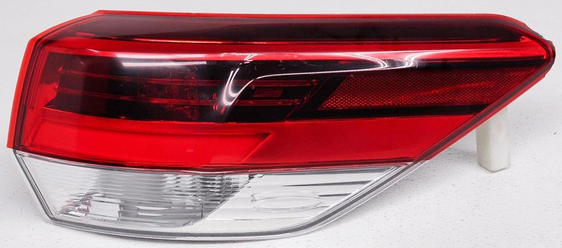 OEM Toyota Highlander Right Passenger Side LED Tail Lamp Lens Chips 81550-0E161