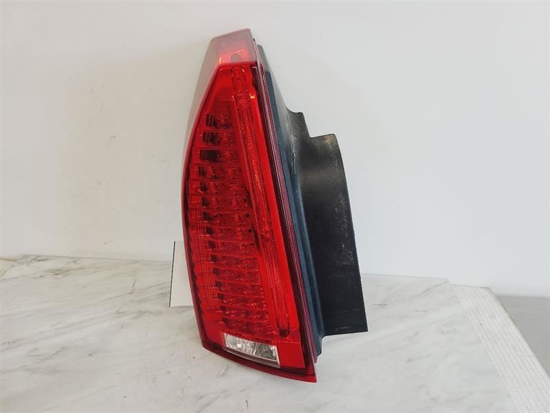 Driver Tail Light Sedan VIN D 4th Digit V-series (Broke) Fits 08-14 CTS 565156