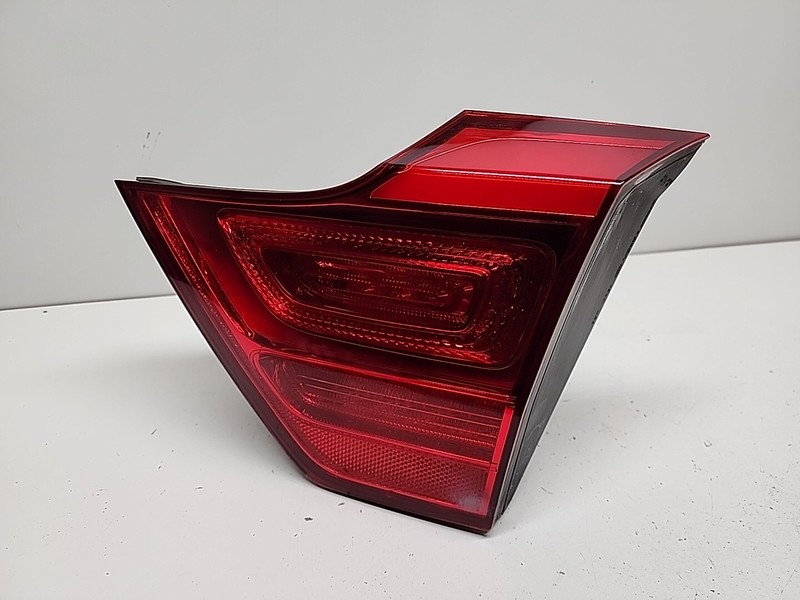 924043T010 | 2015 KIA K900 Right Rear INNER DECKLID TRUNK LED TAIL LIGHT OEM RH