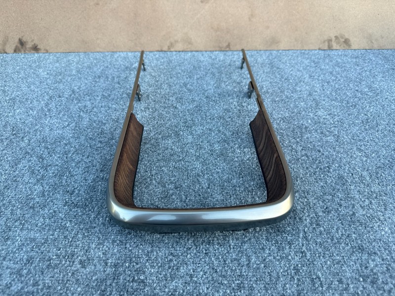 RIVIAN R1S R1T 22-24 OEM CENTER CONSOLE UPPER TRIM BEZEL COVER W/BROWN ASH WOOD