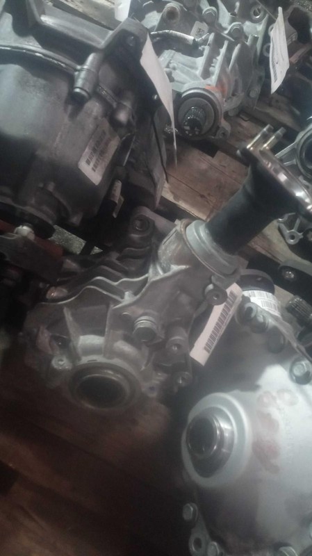 2016 Mazda CX-5 OEM Transfer Case Assembly 4WD 150K Miles KN0127500A