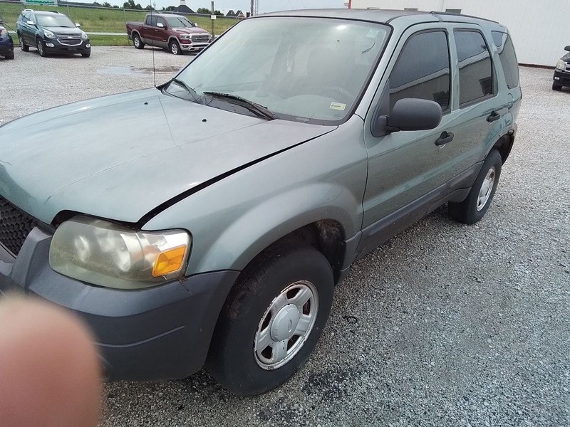 Driver Left Fender Without Wheel Lip Moulding Fits 01-07 ESCAPE 3558504