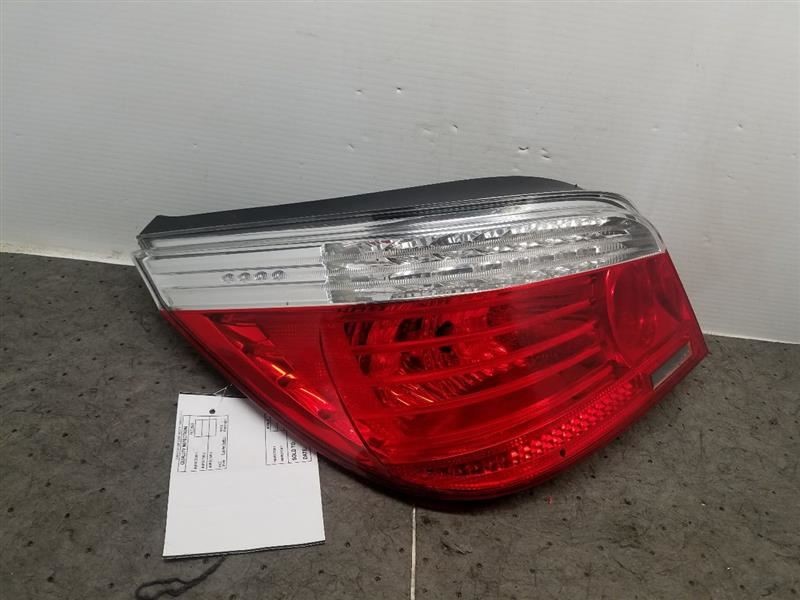 Driver Tail Light Quarter Panel Mounted Fits 08-10 BMW 528i 1062402