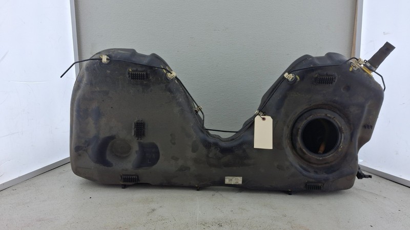 2017-2020 ALFA ROMEO GIULIA Q4 AWD 2.0L FUEL GAS TANK RESERVOIR BOTTLE OEM